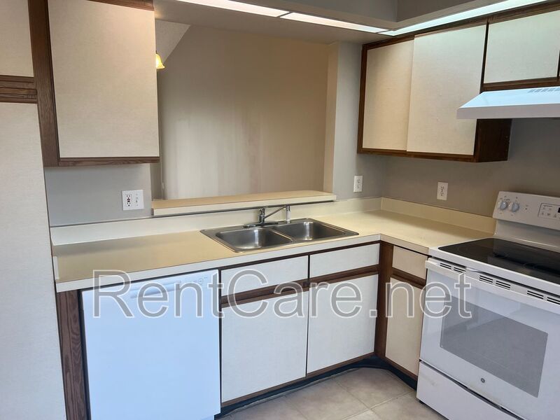 2/2 Villa at Osceola Parkway! Available Now! property image