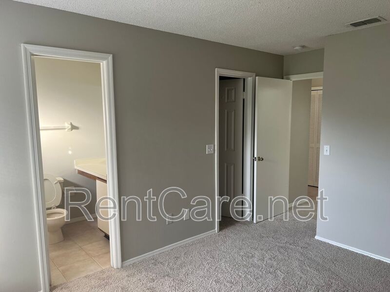 2/2 Villa at Osceola Parkway! Available Now! property image