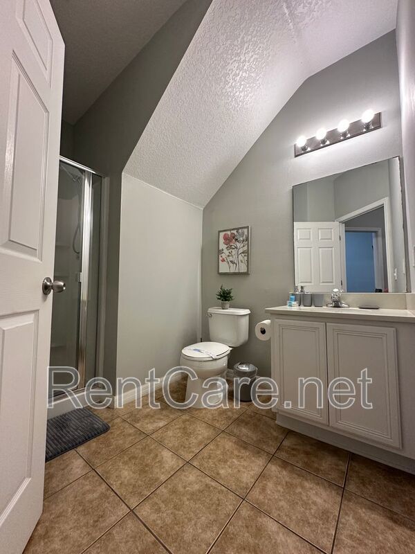 Kissimmee - Beautiful Fully Furnished and decorated Townhome Ready NOW property image