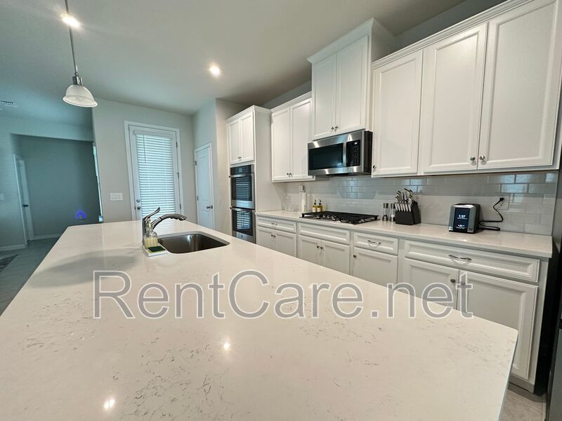 Beautiful Home For Rent in Apopka! property image