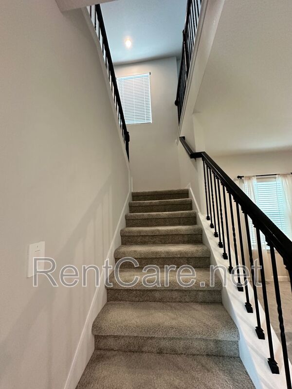 Beautiful Home For Rent in Apopka! property image