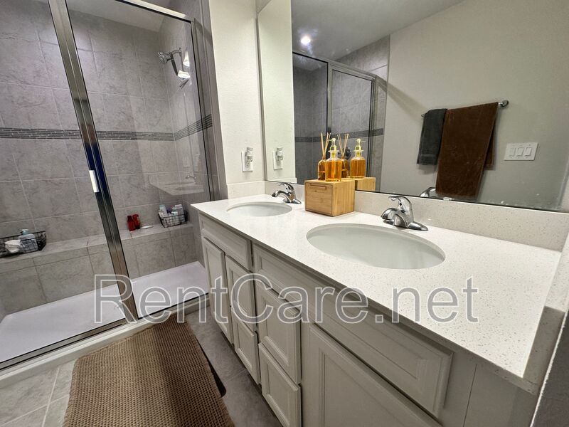 Beautiful Home For Rent in Apopka! property image