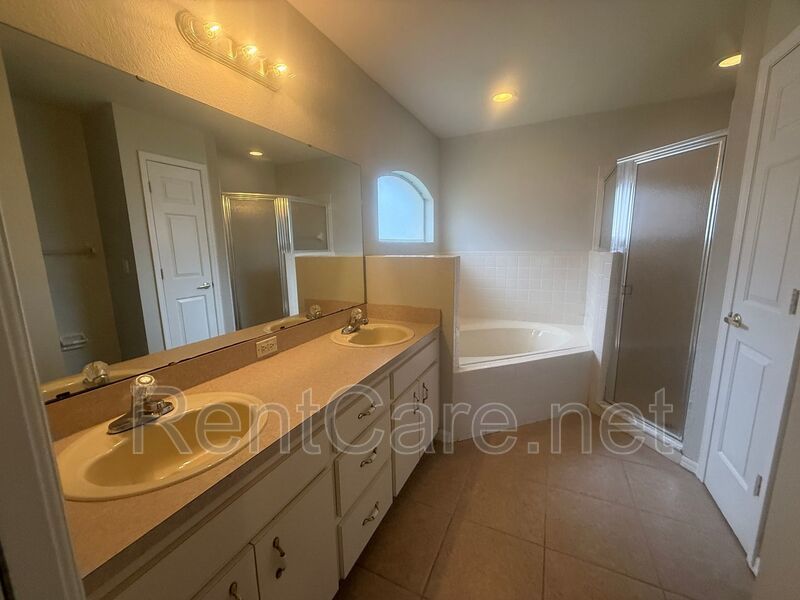 Winter Haven spacious 3/2 near Legoland! Available Now! property image