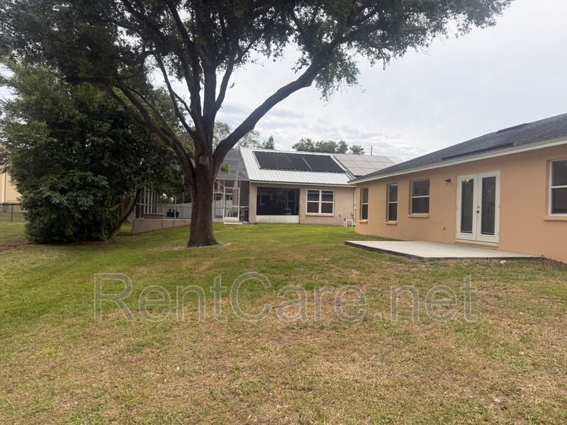 Winter Haven spacious 3/2 near Legoland! Available Now! property image