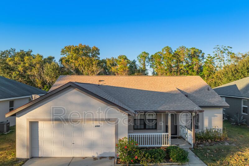 Cozy 3/2 Freshly painted home with large yard in Leesburg!  Lawn service included! property image