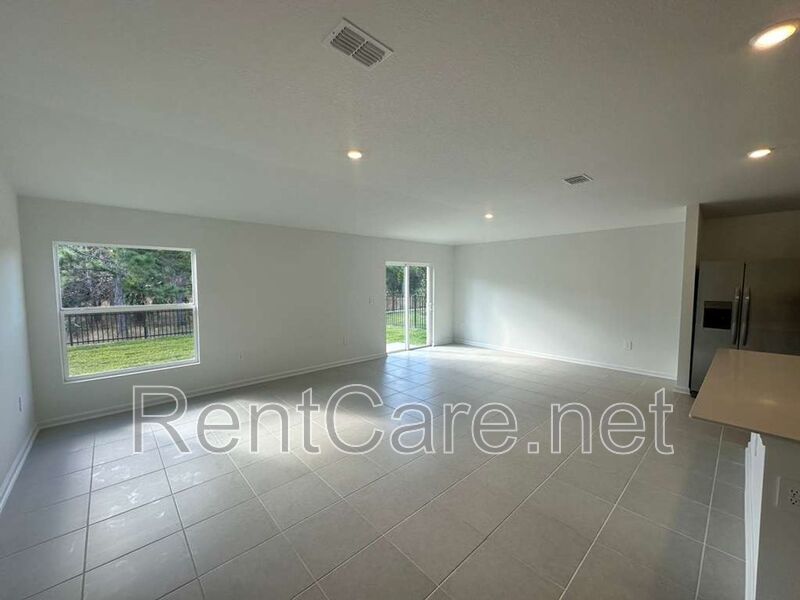 New Construction 4/3 in the beautiful Gated/Guarded Golf Community of Providence in Davenport! property image