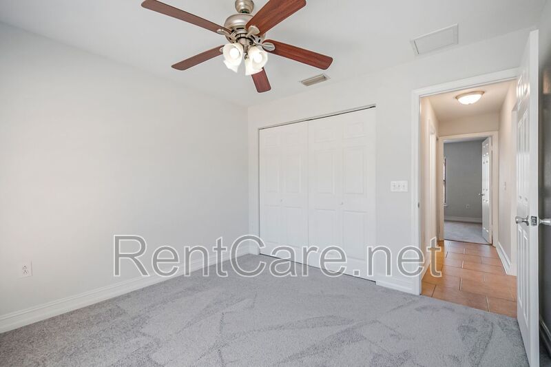 Spacious 3/2 home in Oviedo, just minutes to UCF.  Fresh paint and new carpet! No HOA! property image