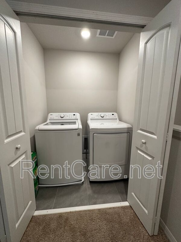 Resort Style Living! Stunning 3/2.5 Townhome in Waterleigh! Available April! property image