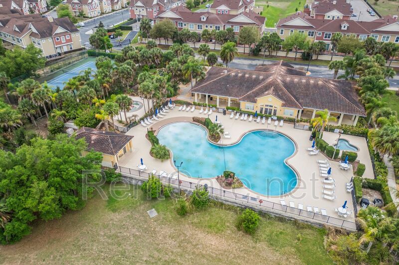 Spacious 3/2 Condo in the Gated Oakwater Community with Single Car Garage! Brand new carpets and Freshly Painted! property image