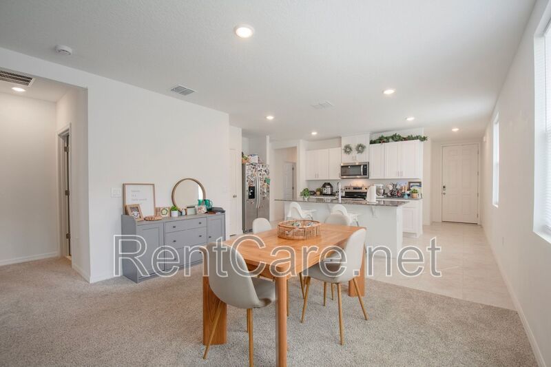 Newly Built 4/2 in Lake Deer Estates of Poinciana! property image