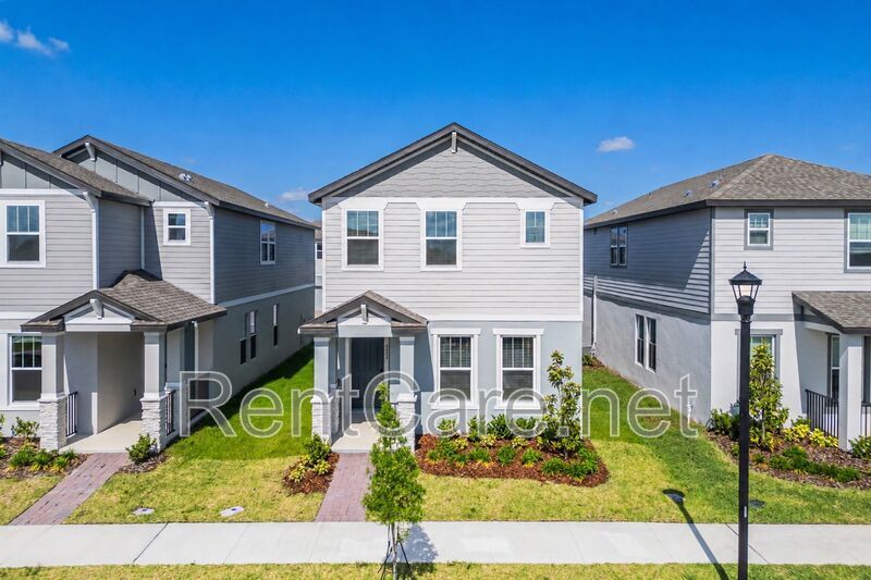 Brand New 4/2.5 House with Loft & 2 Car Garage at Prime Location! property image