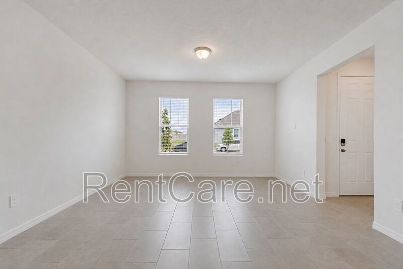 Brand New 4/2.5 House with Loft & 2 Car Garage at Prime Location! property image