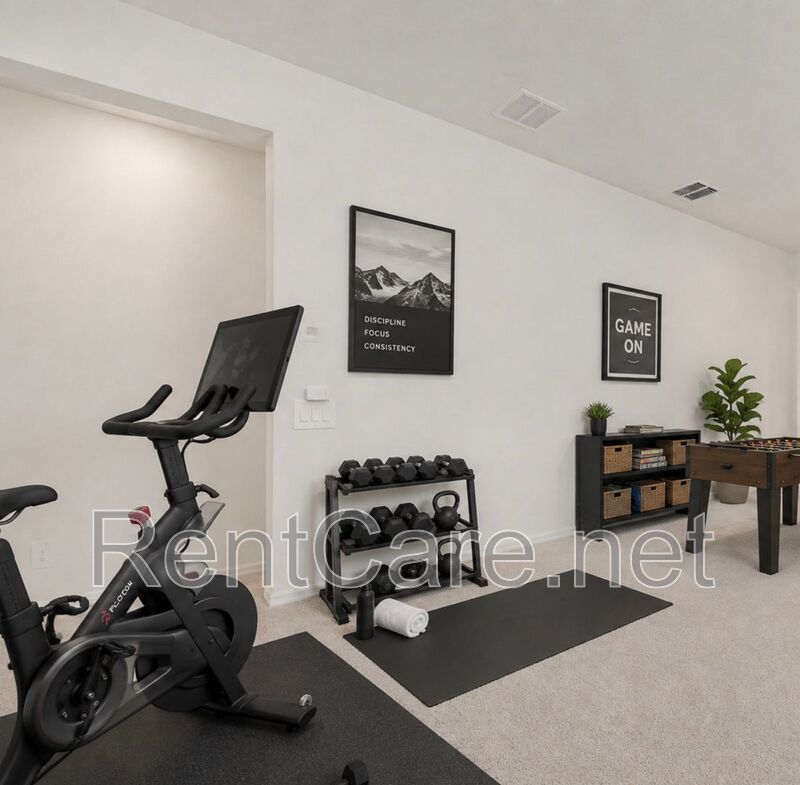 Brand New 4/2.5 House with Loft & 2 Car Garage at Prime Location! property image