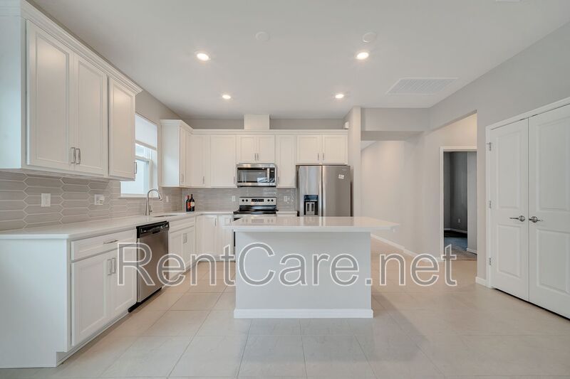 Beautiful 2/2 Villa with Office in Tohoqua in Kissimme a 55 plus community! Available Now! property image