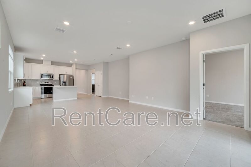 Beautiful 2/2 Villa with Office in Tohoqua in Kissimme a 55 plus community! Available Now! property image