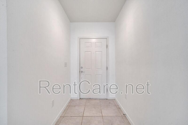 Lovely 4/2 in Davenport! Available now! property image