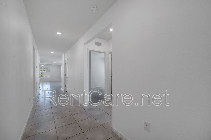 Lovely 4/2 in Davenport! Available now! property image