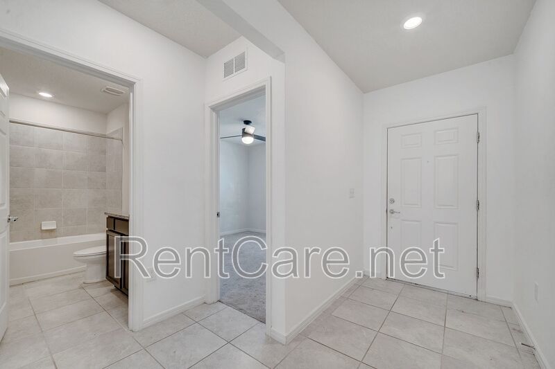 Lovely 4/2 in Davenport! Available now! property image
