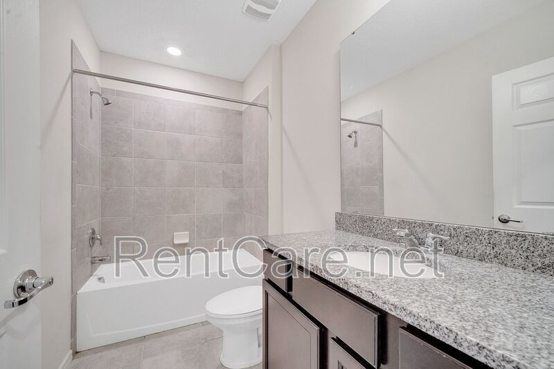 Lovely 4/2 in Davenport! Available now! property image