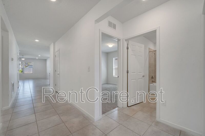 Lovely 4/2 in Davenport! Available now! property image