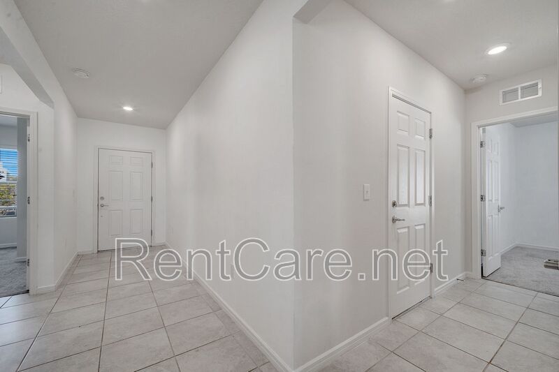 Lovely 4/2 in Davenport! Available now! property image