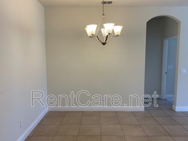 Beautiful 4/3 with fenced yard in Hunters Creek! Available August 2026 property image