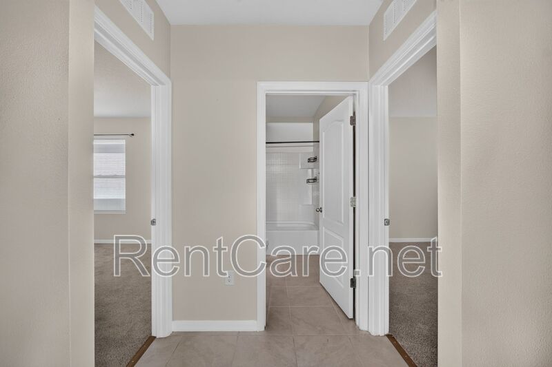 Beautiful 4/2 in St. Cloud with Solar Panels!! Available Now! property image