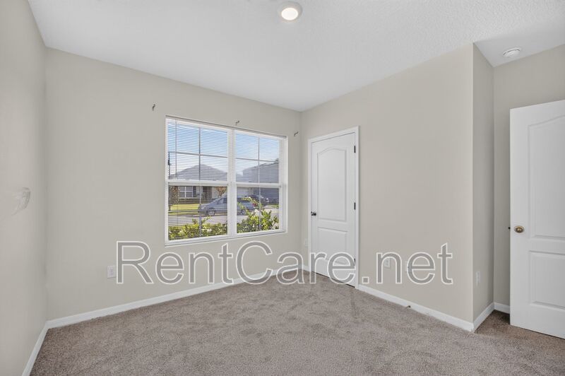 Beautiful 4/2 in St. Cloud with Solar Panels!! Available Now! property image