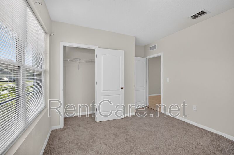 Beautiful 4/2 in St. Cloud with Solar Panels!! Available Now! property image