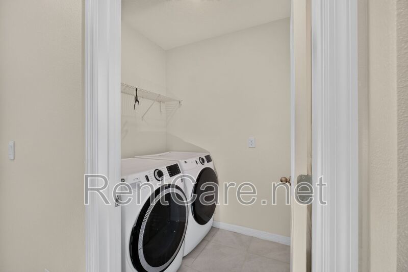 Beautiful 4/2 in St. Cloud with Solar Panels!! Available Now! property image
