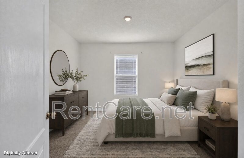 Beautiful 4/2 in St. Cloud with Solar Panels!! Available Now! property image