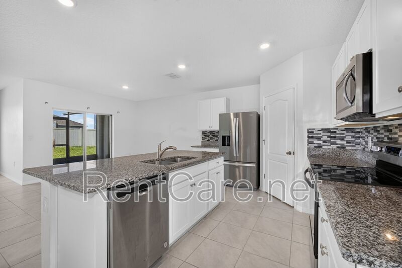 Beautiful 4/2 in St. Cloud with Solar Panels!! Available Now! property image