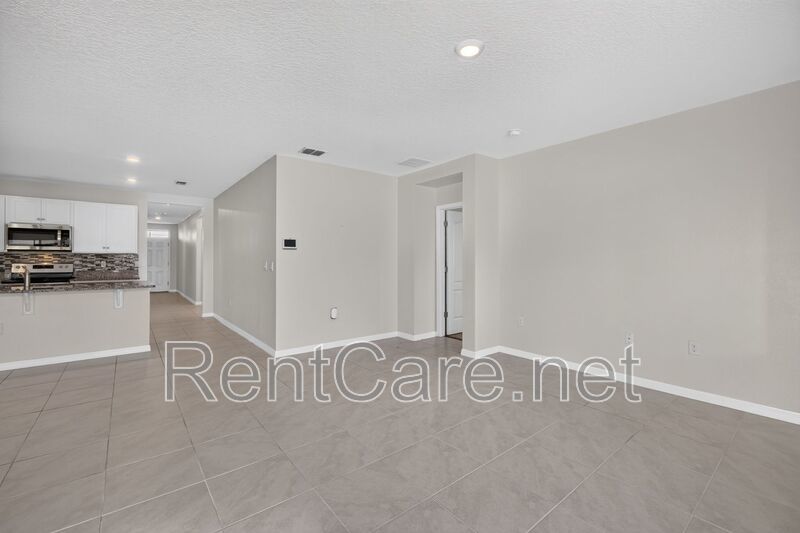 Beautiful 4/2 in St. Cloud with Solar Panels!! Available Now! property image