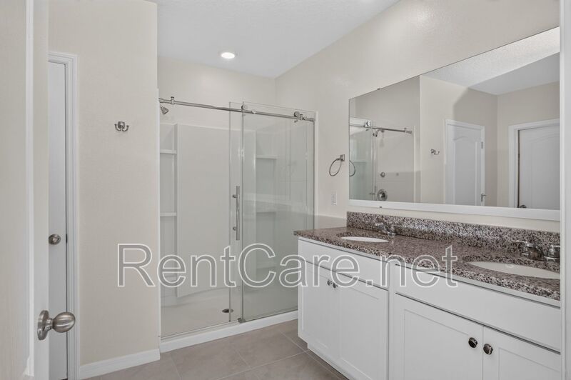 Beautiful 4/2 in St. Cloud with Solar Panels!! Available Now! property image
