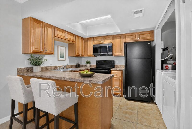 Well appointed 2/2  1st floor condo in beautiful Winter Garden. Available Now! property image