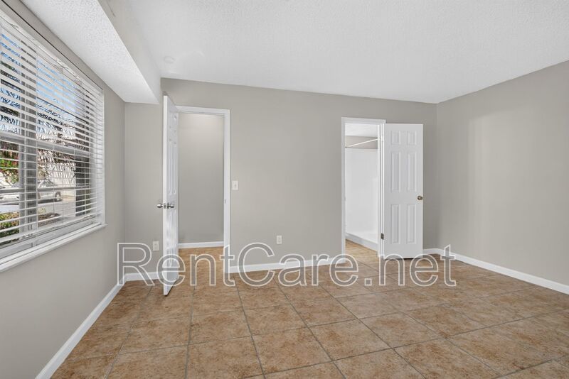Well appointed 2/2  1st floor condo in beautiful Winter Garden. Available Now! property image