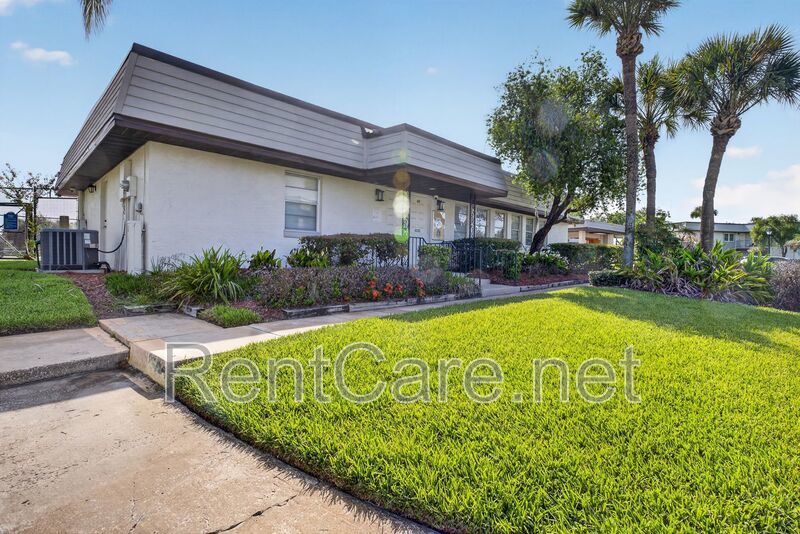 Well appointed 2/2  1st floor condo in beautiful Winter Garden. Available Now! property image