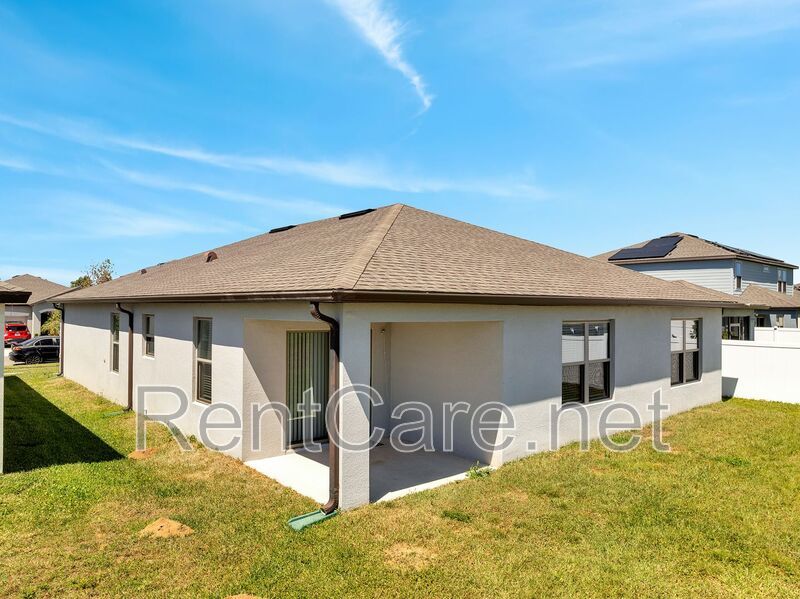 Lovely 4/2 in Davenport! Available now! property image