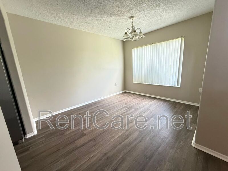 Spacious 3/2.5 Town Home in Meadow Woods! Available Now! property image