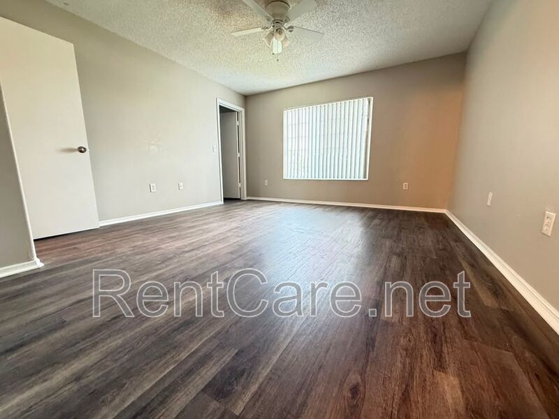 Spacious 3/2.5 Town Home in Meadow Woods! Available Now! property image