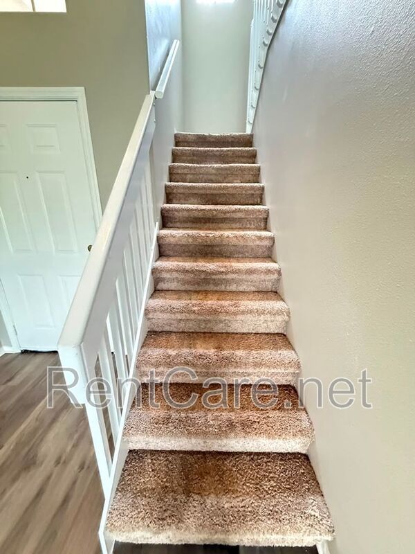 Spacious 3/2.5 Town Home in Meadow Woods! Available Now! property image