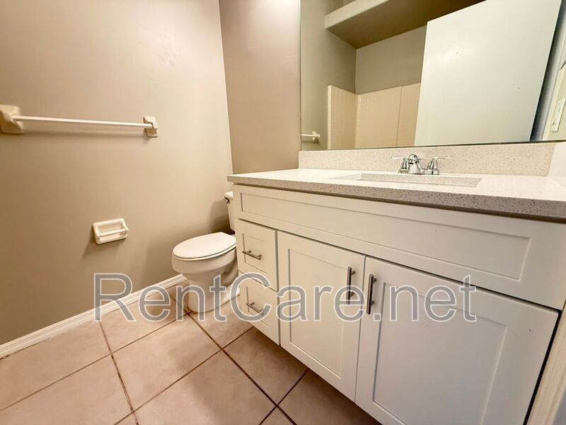 Spacious 3/2.5 Town Home in Meadow Woods! Available Now! property image